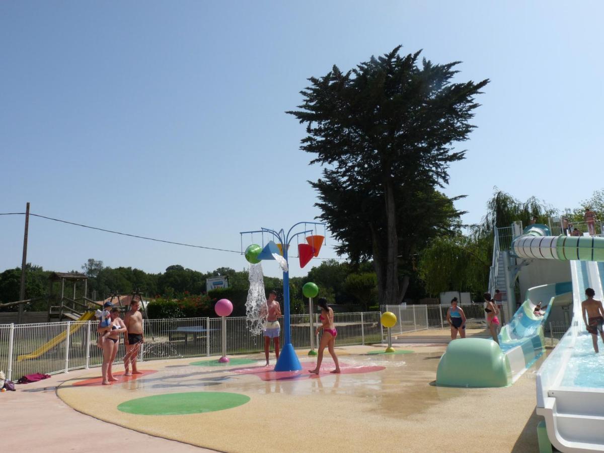 Camping Paradis Aloe Médis Exteriör bild