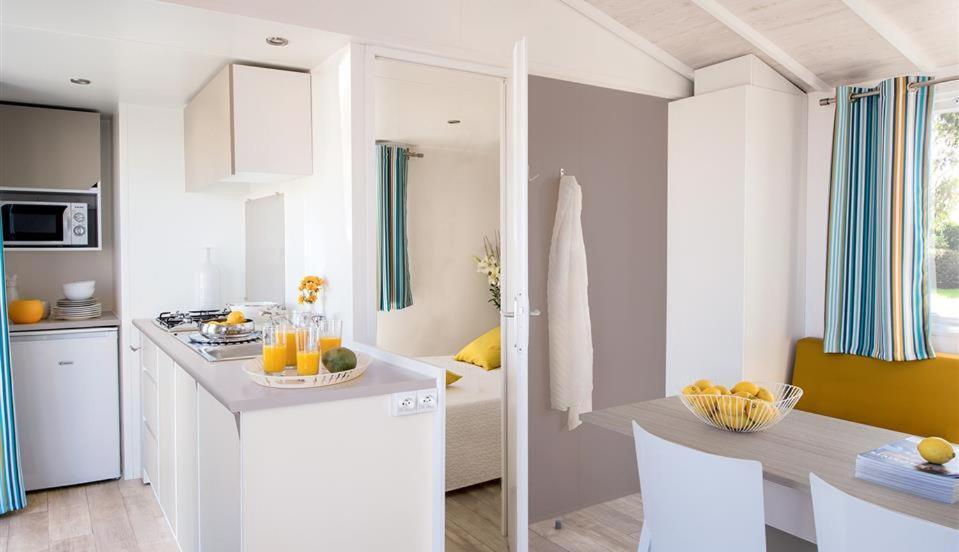 Camping Paradis Aloe Médis Exteriör bild